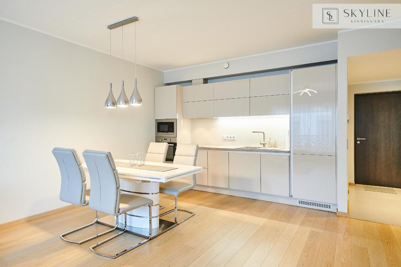 Fabulous Location Apartments Deluxe Талин Екстериор снимка